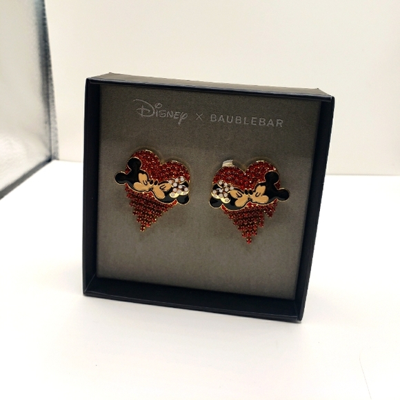 DISNEY X BAUBLEBAR MICKEY & MINNIE SMOOCHING HEART EARRINGS. NIB - Picture 2 of 3
